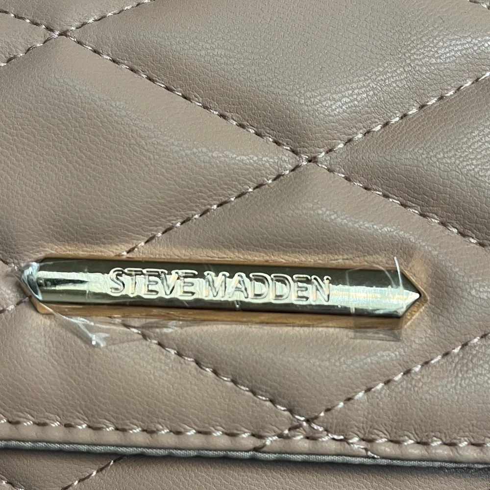 NWT Steve Madden Blush Quilted Crossbody Bag - Picture 3 of 9